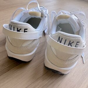 Nike Waffle Debut shoes in Size 9.5 🪽